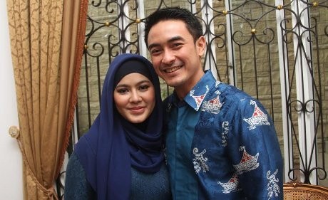 Kebahagiaan Zumi Zola Gelar Syukuran Kehamilan Sang Istri