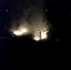 Fani Gantung Diri Usai Bakar Rumah, 8 Rumah Tetangga Ikut Hangus