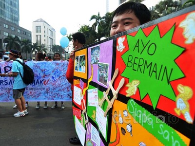 Aksi Sehari Bermain Bersama Anak