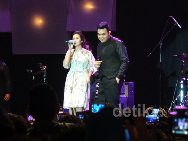 Aksi Tulus di JAVA JAZZ FESTIVAL 2014