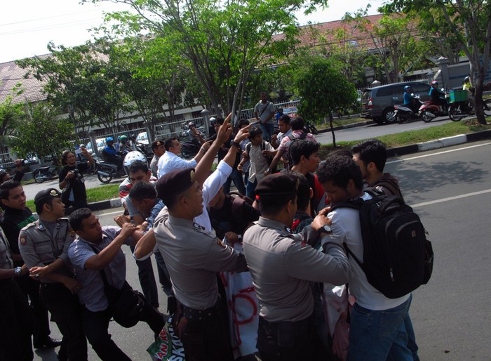 Demo Soal Korupsi di Banda Aceh Rusuh, Pejabat Pukul Mahasiswa