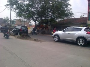 4 Tahun Pelebaran Jalan Raya Joglo Jakbar Tak Kunjung Selesai