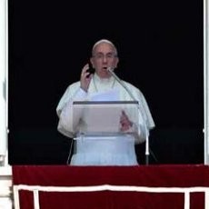 Paus Fransiskus Serukan Semua Pihak Atasi Ketidaksepahaman di Ukraina