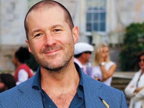 Bos Apple Ini Penggila Mobil Mewah