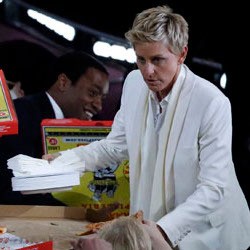 Ellen DeGeneres Bagi-bagi Pizza di Academy Awards 2014