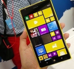 Microsoft Bangga Kalahkan BlackBerry