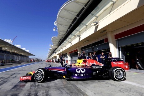 Hamilton Yakin Red Bull Bakal Punya Mobil yang Cepat