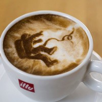 Wajah Pemenang Oscar Ada di Secangkir Kopi Latte