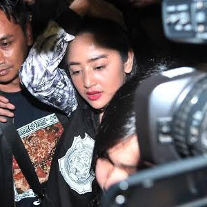 Dewi Persik Ditahan, Sang Ayah Lapor ke Polda Metro Jaya