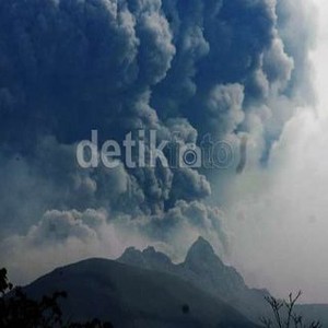Kerugian Pertanian dari Letusan Gunung Sinabung Lebih Parah dari Kelud