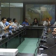 Pasokan Air Mampet, Warga Perumahan Elit Lurug PDAM Surabaya
