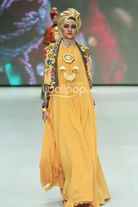 Dian Pelangi Royal Kingdom of Indonesia, Revealing Innocence. Indonesia Fashion Week 2014 at Jakarta Convention Center. Senayan. Jakarta. [Foto: Mohammad Abduh/Wolipop]