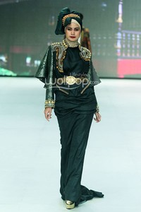 Dian Pelangi Royal Kingdom of Indonesia, Revealing Innocence. Indonesia Fashion Week 2014 at Jakarta Convention Center. Senayan. Jakarta. [Foto: Mohammad Abduh/Wolipop]
