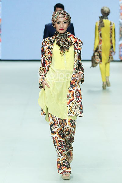 Itang Yunasz Occident Orient Revealing Innocence. Indonesia Fashion Week 2014 at Jakarta Convention Center. Senayan. Jakarta. [Foto: Mohammad Abduh/Wolipop]