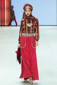 Itang Yunasz Occident Orient Revealing Innocence. Indonesia Fashion Week 2014 at Jakarta Convention Center. Senayan. Jakarta. [Foto: Mohammad Abduh/Wolipop]