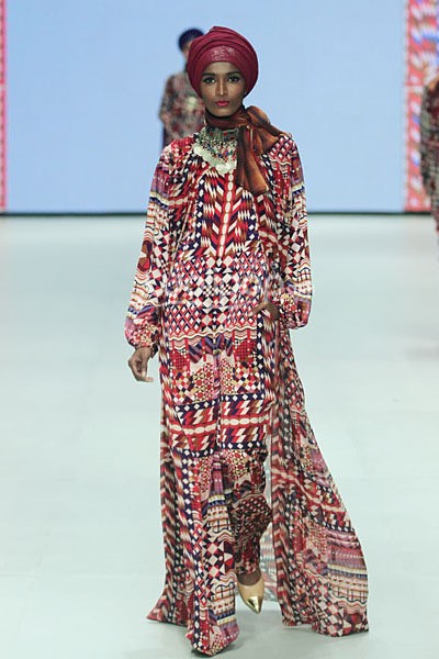 Itang Yunasz Occident Orient Revealing Innocence. Indonesia Fashion Week 2014 at Jakarta Convention Center. Senayan. Jakarta. [Foto: Mohammad Abduh/Wolipop]