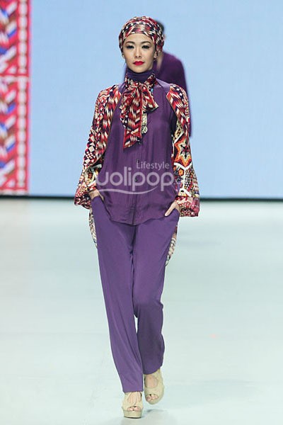 Itang Yunasz Occident Orient Revealing Innocence. Indonesia Fashion Week 2014 at Jakarta Convention Center. Senayan. Jakarta. [Foto: Mohammad Abduh/Wolipop]