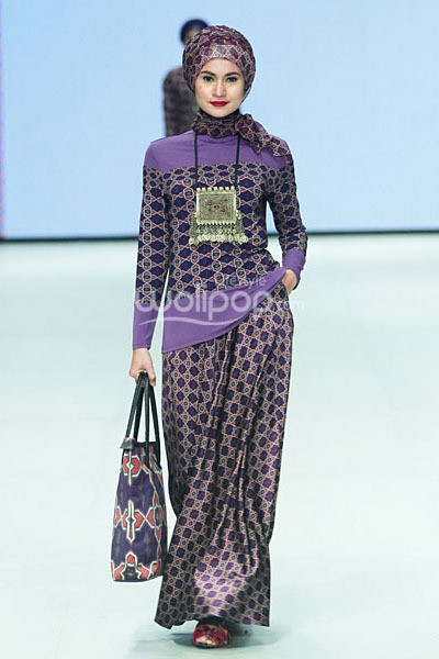 Itang Yunasz Occident Orient Revealing Innocence. Indonesia Fashion Week 2014 at Jakarta Convention Center. Senayan. Jakarta. [Foto: Mohammad Abduh/Wolipop]