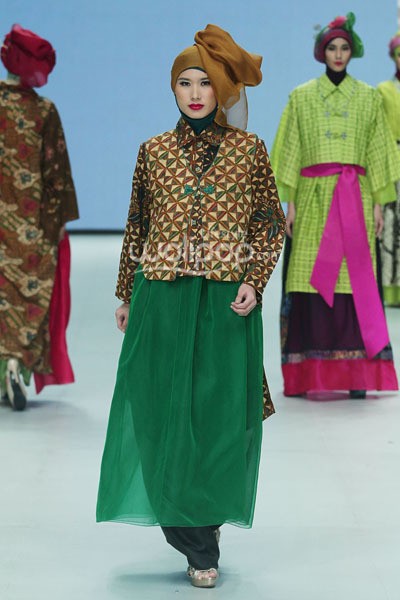 Iva Lativah Akulturasi Revealing Innocence. Indonesia Fashion Week 2014 at Jakarta Convention Center. Senayan. Jakarta. [Foto: Mohammad Abduh/Wolipop]