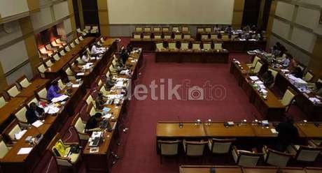 Calon Hakim MK Punya Harta Rp 5 M, Tim Pakar: Duit Dari Mana?