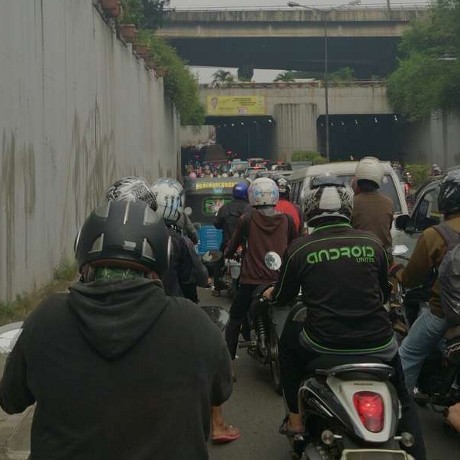 Jalan Abdullah Syafei Tebet Dibeton, Lalu Lintas Macet Panjang