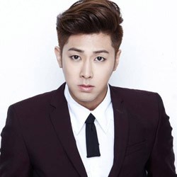10 Tahun Berkarier, Yunho Ingin Tetap di TVXQ