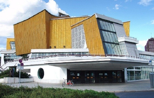 10 Tempat Konser Paling Keren di Dunia (1)
