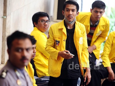 BEM UI Datangi Polda Metro Jaya