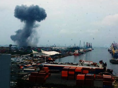 Dahsyatnya Ledakan di Gudang Amunisi TNI AL