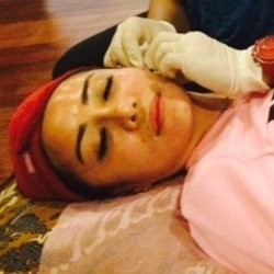 Pertahankan Eksistensi, Femmy Permatasari Lakukan Tanam Benang