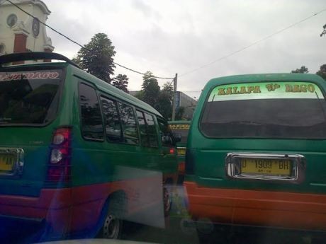 Terminal Liar di Bandung Bikin Kemacetan Tak Terbendung