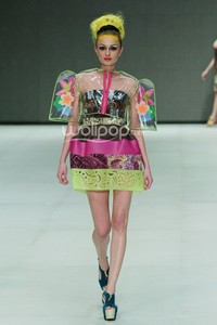 Radin by Lenny Agustin EDGY PHILOSOPHY.  Indonesia Fashion Week 2014 at Jakarta Convention Center. Senayan. Jakarta. [Foto: Mohammad Abduh/Wolipop]