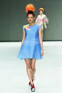 Radin by Lenny Agustin EDGY PHILOSOPHY.  Indonesia Fashion Week 2014 at Jakarta Convention Center. Senayan. Jakarta. [Foto: Mohammad Abduh/Wolipop]