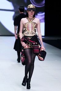 Priyo Oktaviano Couture 2014 HERO. EDGY PHILOSOPHY. Indonesia Fashion Week 2014 at Jakarta Convention Center. Senayan. Jakarta. [Foto: Mohammad Abduh/Wolipop]