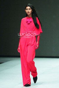 Sapto Djojokartiko EDGY PHILOSOPHY.  Indonesia Fashion Week 2014 at Jakarta Convention Center. Senayan. Jakarta. [Foto: Mohammad Abduh/Wolipop]