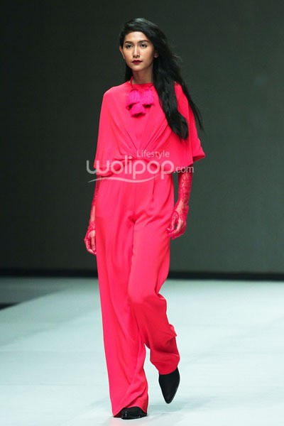 Sapto Djojokartiko EDGY PHILOSOPHY.  Indonesia Fashion Week 2014 at Jakarta Convention Center. Senayan. Jakarta. [Foto: Mohammad Abduh/Wolipop]