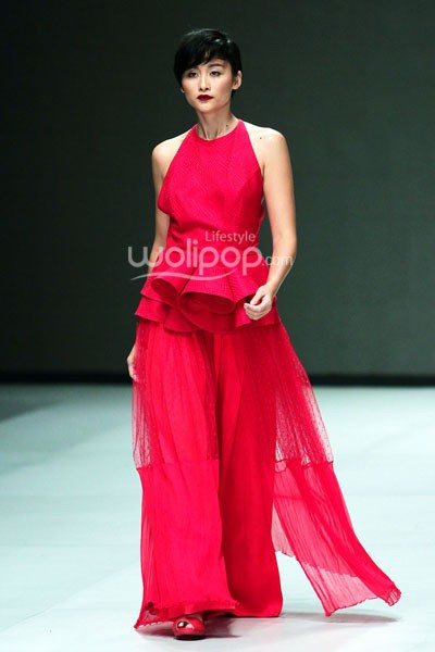 Sapto Djojokartiko EDGY PHILOSOPHY.  Indonesia Fashion Week 2014 at Jakarta Convention Center. Senayan. Jakarta. [Foto: Mohammad Abduh/Wolipop]