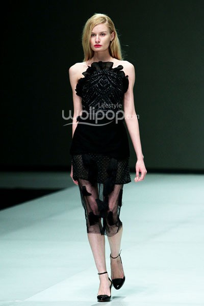 Sapto Djojokartiko EDGY PHILOSOPHY.  Indonesia Fashion Week 2014 at Jakarta Convention Center. Senayan. Jakarta. [Foto: Mohammad Abduh/Wolipop]