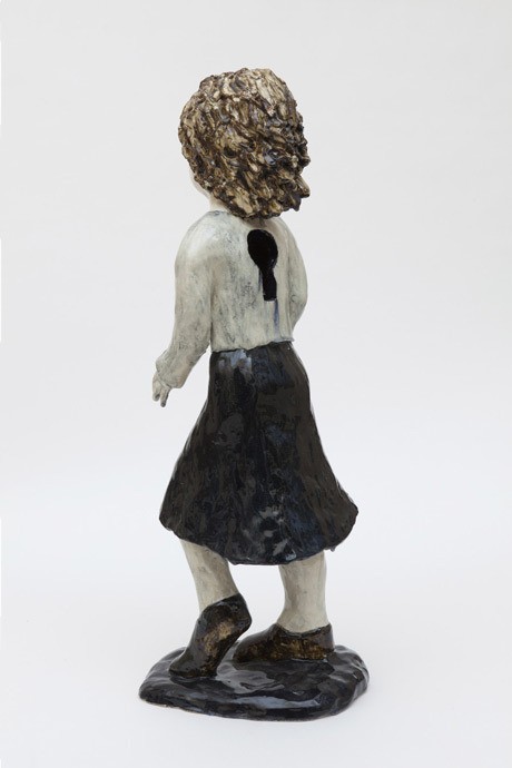 Pahatan Tentang Gelapnya Mimpi Buruk Masa Kanak-kanak