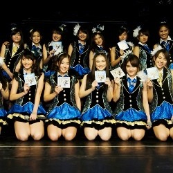 Konser Eksklusif A Night with JKT48 di Trans Studio Bandung