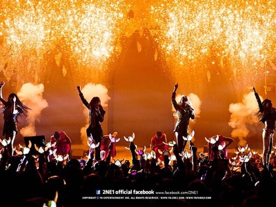 Wow, Meriahnya Konser All or Nothing 2NE1 di Seoul