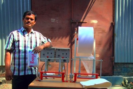 Istri Pakai Kain Bekas Saat Haid, Pria India Ciptakan Mesin Pembalut Murah