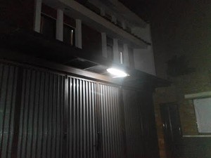 Ini Rumah Anas di Jl Selat Makassar Duren Sawit, Belum Ada Tanda Segel