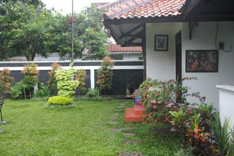 Rumah Terbuka Seharian, Renny Djajoesman Abaikan Privasi