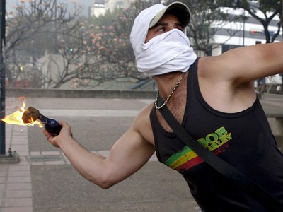Bentrokan Kembali Pecah di Venezuela