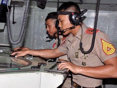 Taruna AAL Magang di KRI Sultan Iskandar Muda