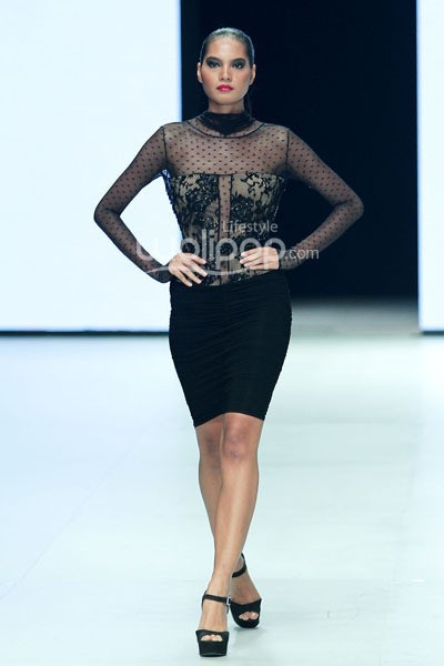 Espen Salberg Femme de la Nuit. Garuda Indonesia LADIES FIRST!!. Indonesia Fashion Week 2014 at Jakarta Convention Center. Jakarta. [Foto: Mohammad Abduh/Wolipop]