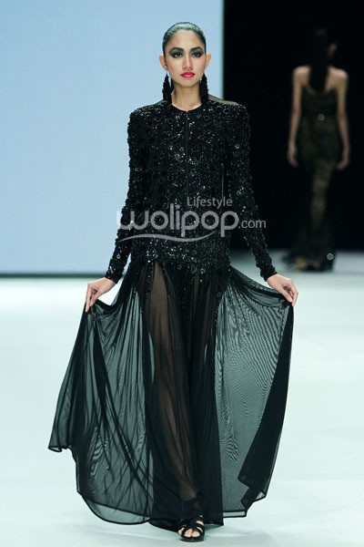 Espen Salberg Femme de la Nuit. Garuda Indonesia LADIES FIRST!!. Indonesia Fashion Week 2014 at Jakarta Convention Center. Jakarta. [Foto: Mohammad Abduh/Wolipop]