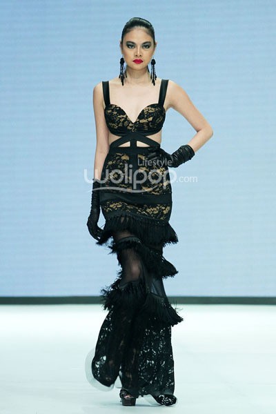 Espen Salberg Femme de la Nuit. Garuda Indonesia LADIES FIRST!!. Indonesia Fashion Week 2014 at Jakarta Convention Center. Jakarta. [Foto: Mohammad Abduh/Wolipop]