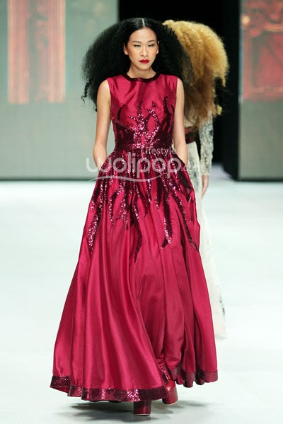 Gregorius Vici The Glitz. GARUDA INDONESIA LADIES FIRST!!. Indonesia Fashion Week 2014 at Jakarta Convention Center. Jakarta. [Foto: Mohammad Abduh/Wolipop]